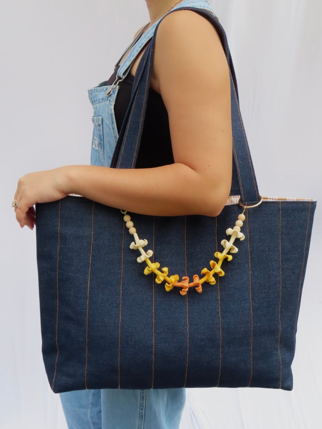 Puakenikeni Bag Lei