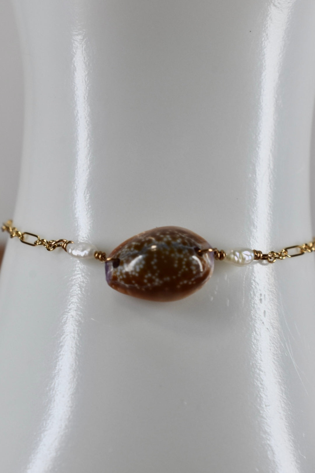 Cowrie Pearl Bracelet