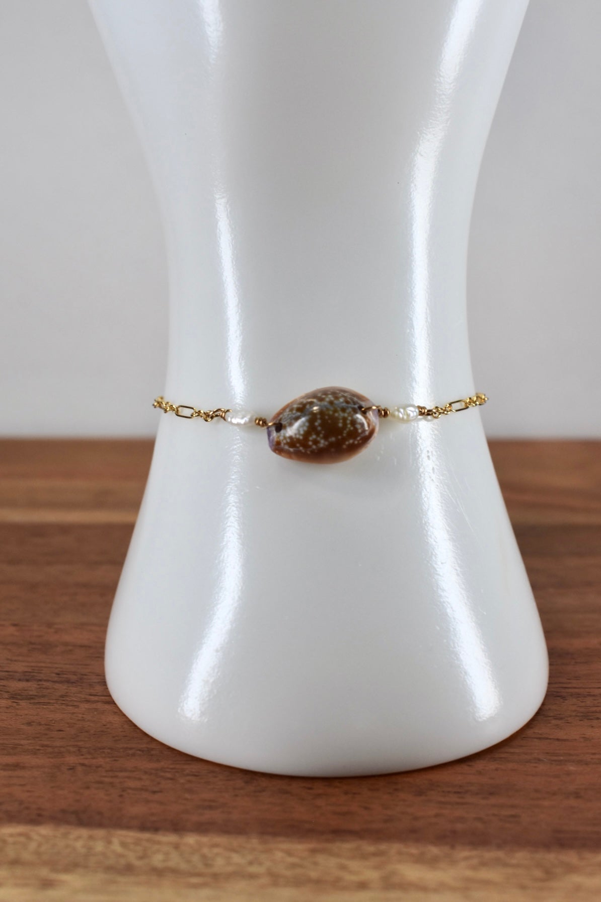Cowrie Pearl Bracelet