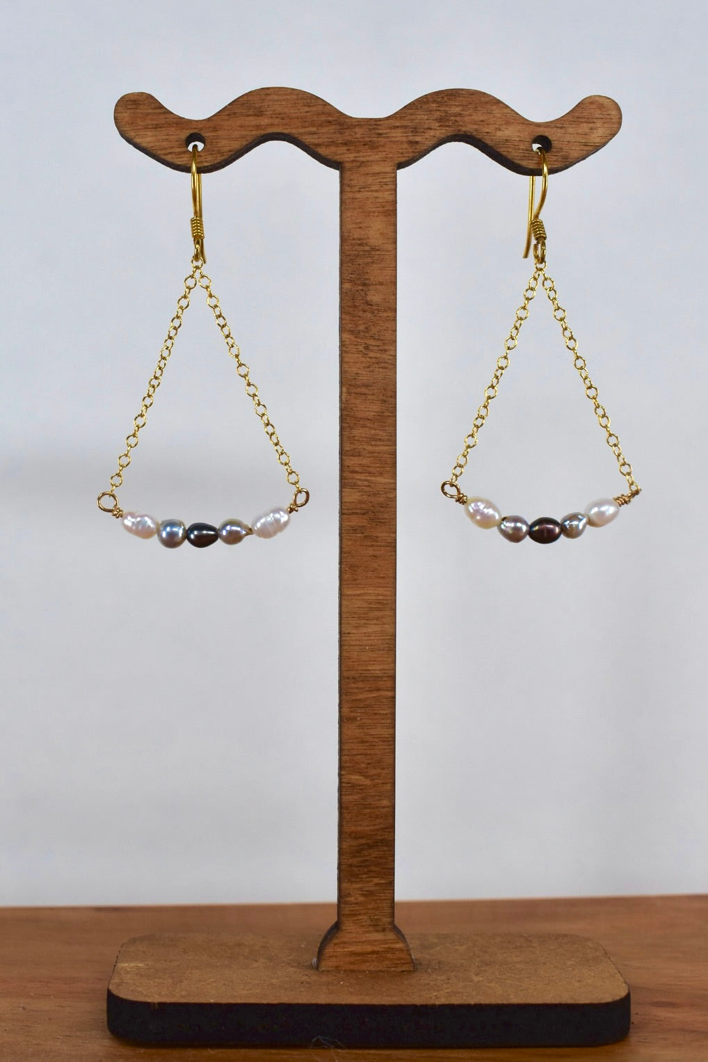 Ombré Pearl Earring