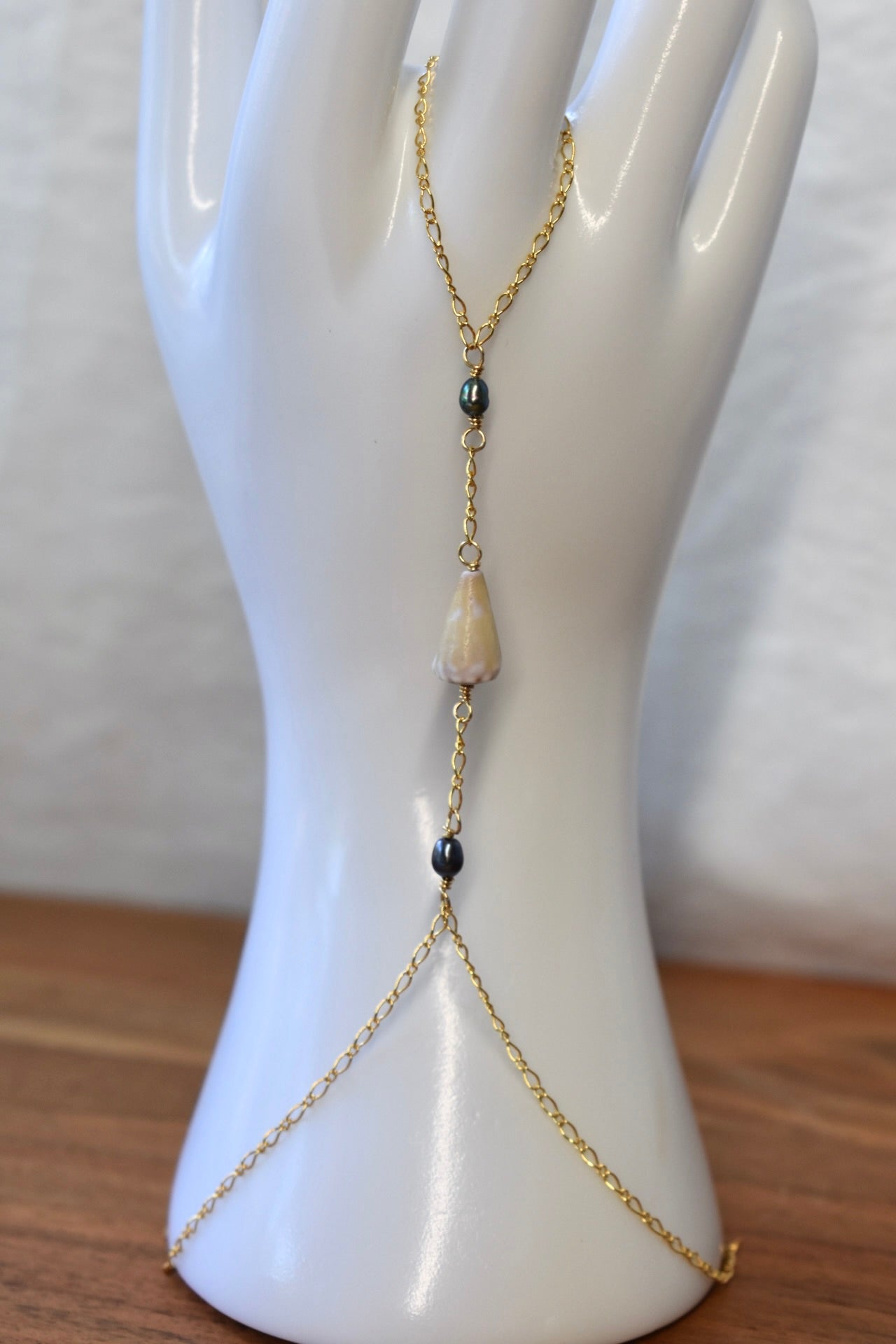 Hand Chain 2