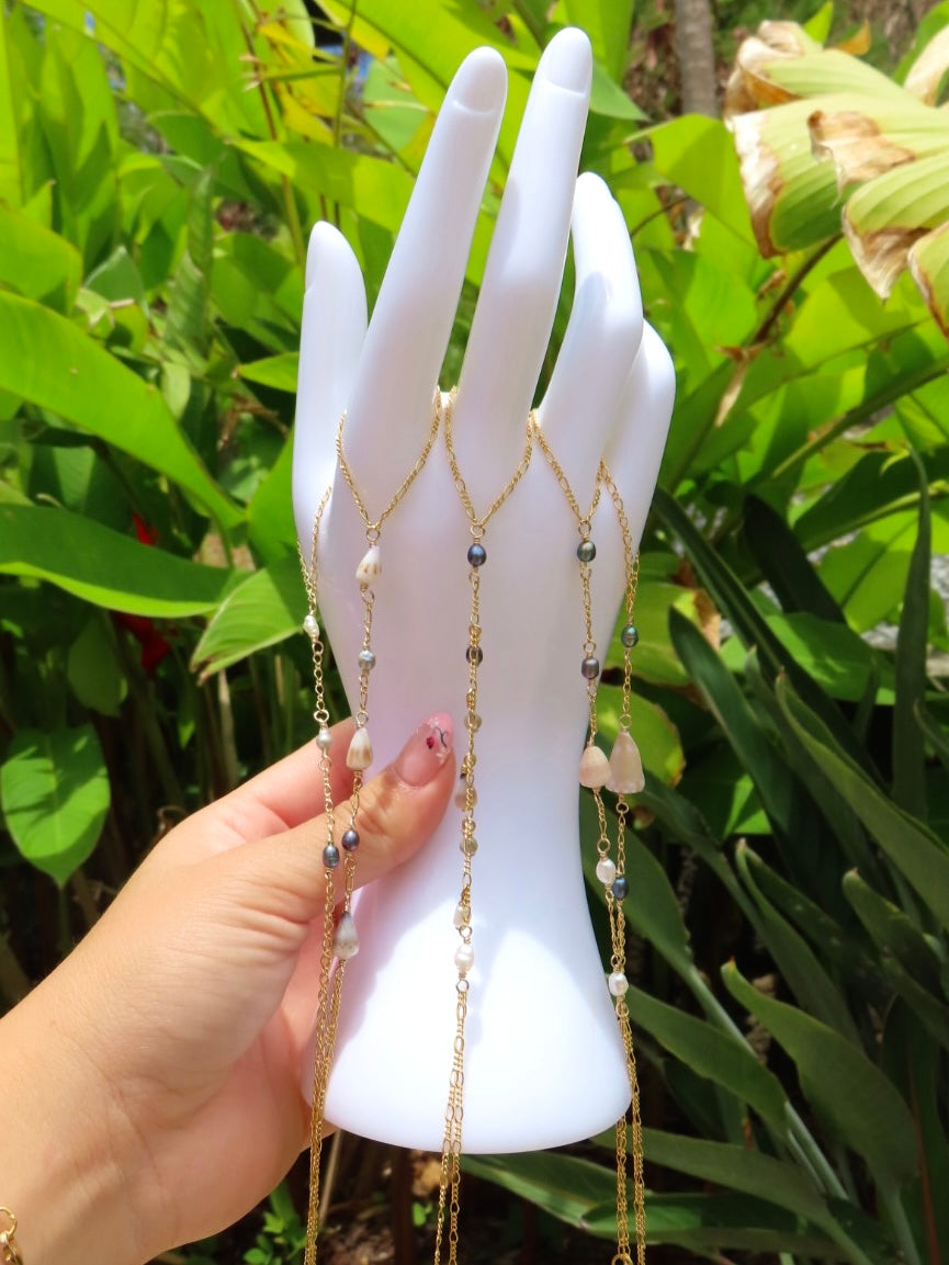 Hand Chain 1