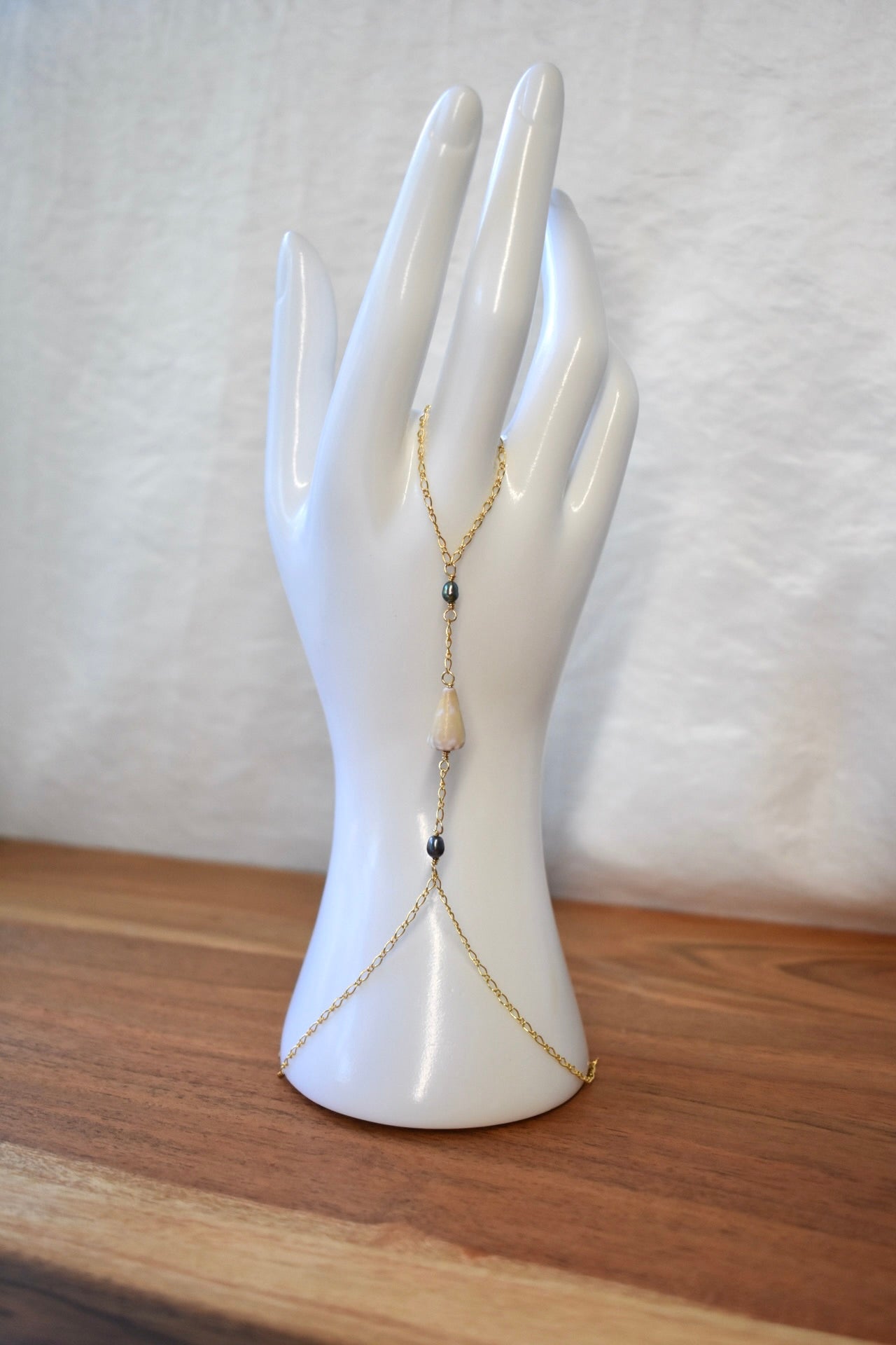 Hand Chain 2