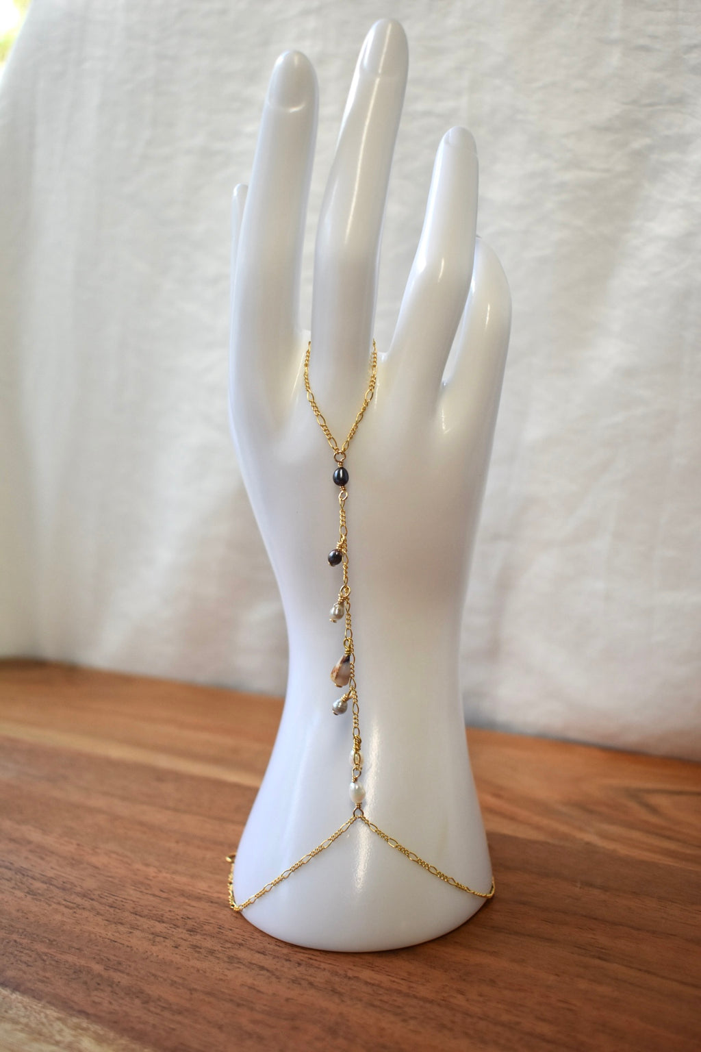 Hand Chain 3